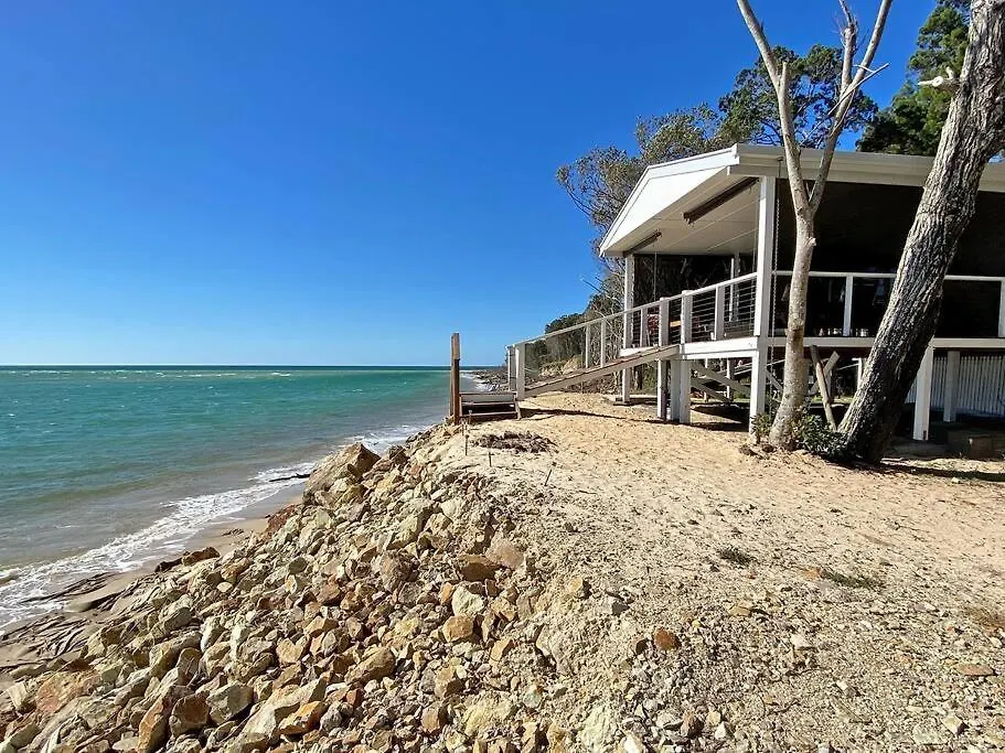 Holiday home Beach Bach Villa Amity Point